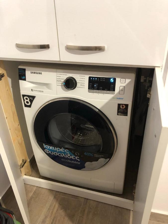 شقة Μία Γκαρσονιέρα Με Γούστο Για Επισκέπτες Με Άποψη أثينا المظهر الخارجي الصورة